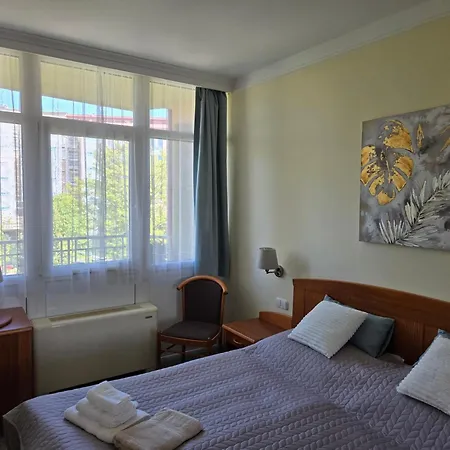 Room4u & Wellness شقة