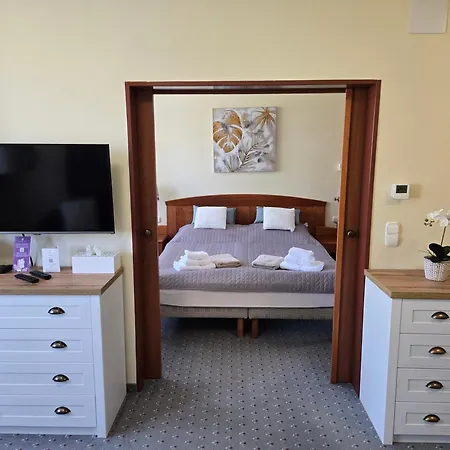 Room4u & Wellness * زلاكاروس