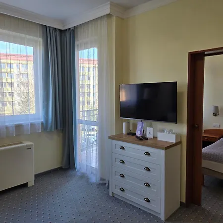 Room4u & Wellness *