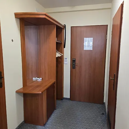 Room4u & Wellness * زلاكاروس